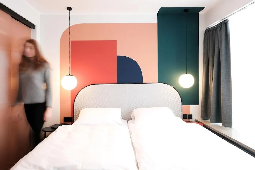 The Dot | 24/7 Checkin Hotel Munich